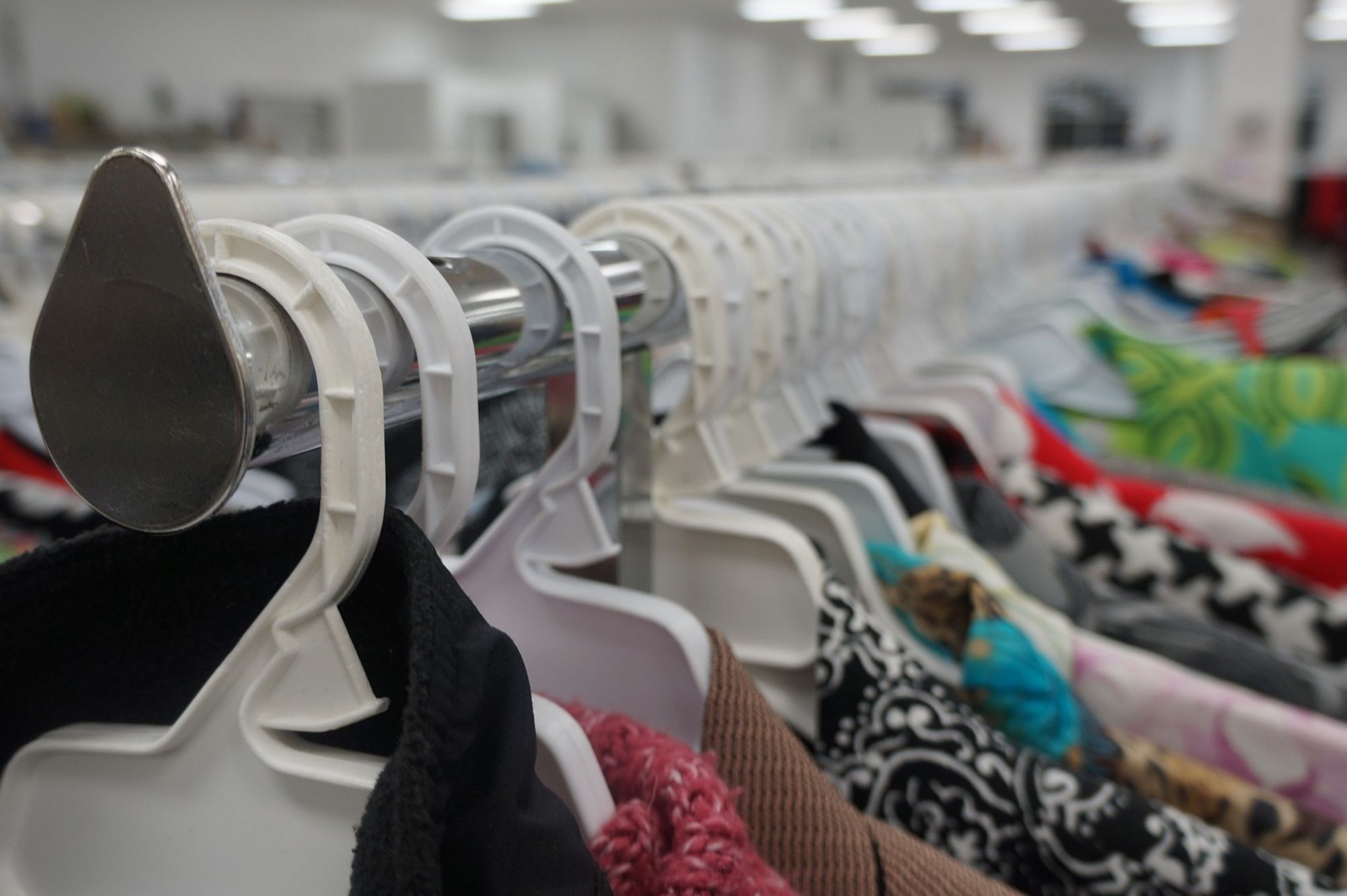 В районных управах Таллинна идёт сбор одежды и предметов первой необходимости для беженцев из Украины. Автор/Источник фото: Pixabay.com.